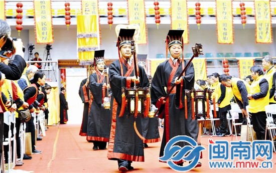 祭祀大典按傳統禮數進行，持續一個多小時